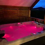 Domaine Les 2 Mondes 3*