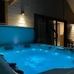 Domaine Les 2 Mondes Hotel 3*
