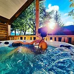 Domaine Les 2 Mondes 3*