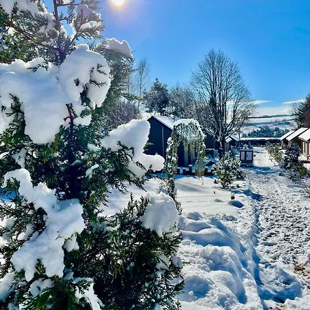 Domaine Les 2 Mondes 3* Aydat