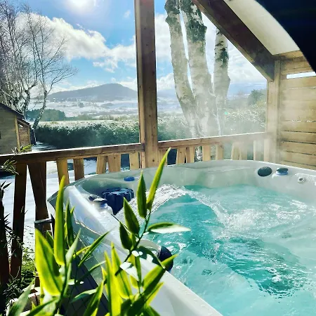 Domaine Les 2 Mondes 3* Aydat