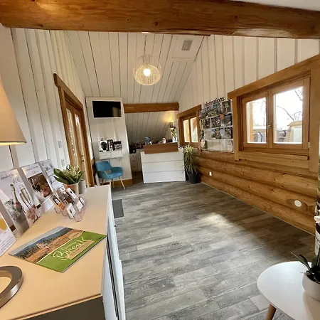 Domaine Les 2 Mondes 3* Айда