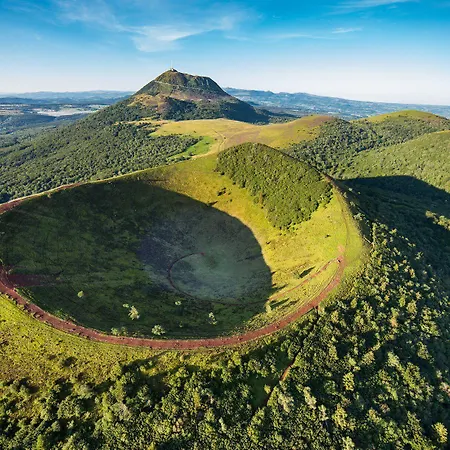 Domaine Les 2 Mondes Hotel Aydat