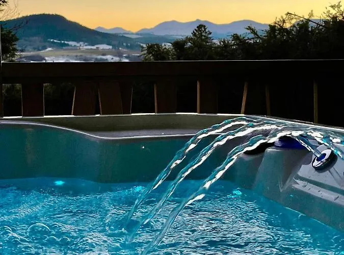 Domaine Les 2 Mondes 3*