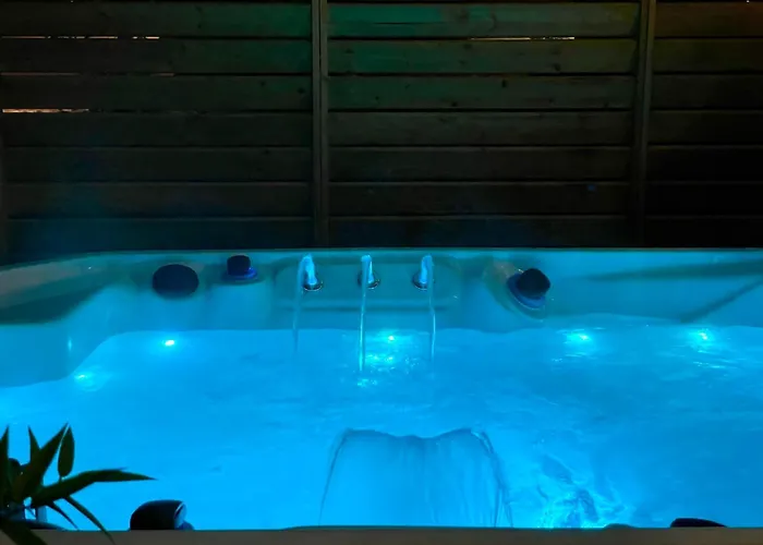 Domaine Les 2 Mondes 3* Айда