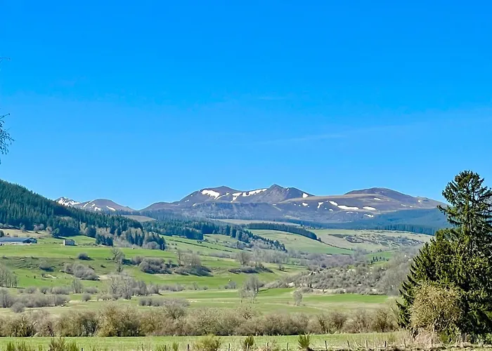 Отель Domaine Les 2 Mondes Айда