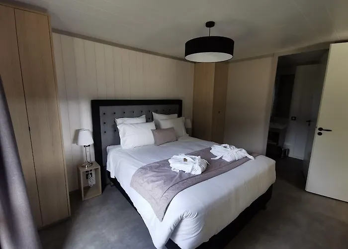 Hotel Domaine Les 2 Mondes Aydat